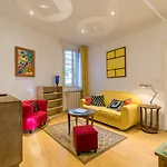 Le Chaussier, En Plein Centre De ديجون