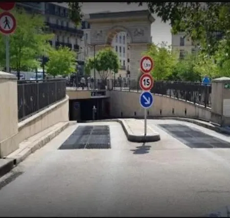 Le Chaussier, En Plein Centre De Apartment *