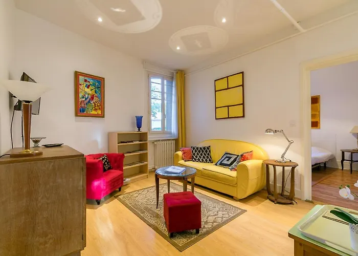 Le Chaussier, En Plein Centre De Dijon